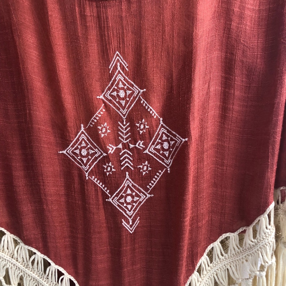 Love Anthropologie Women's Peasant Top Size M Burnt Orange Cream Crochet Fringe - Picture 3 of 8